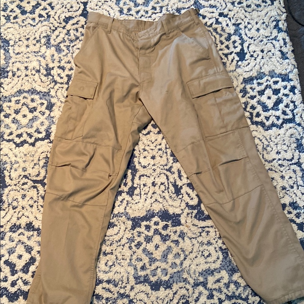 Men's Tan Cargo Pants
